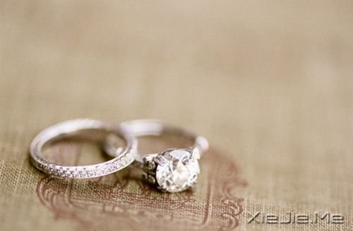 晚安心语：拥有的越少，就越懂得去珍惜 (1)